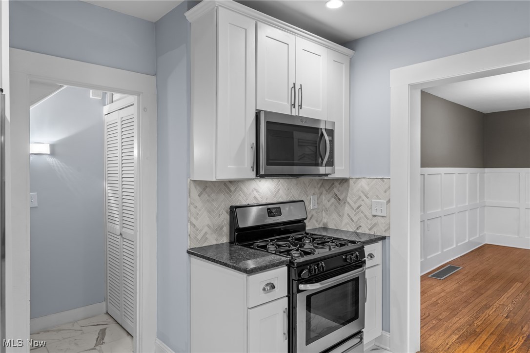 2239 Woodward Avenue Lakewood OH 44107