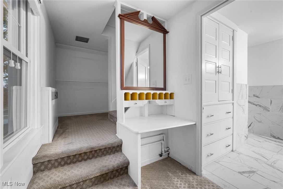 2239 Woodward Avenue Lakewood OH 44107