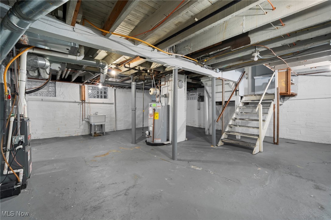 2239 Woodward Avenue Lakewood OH 44107