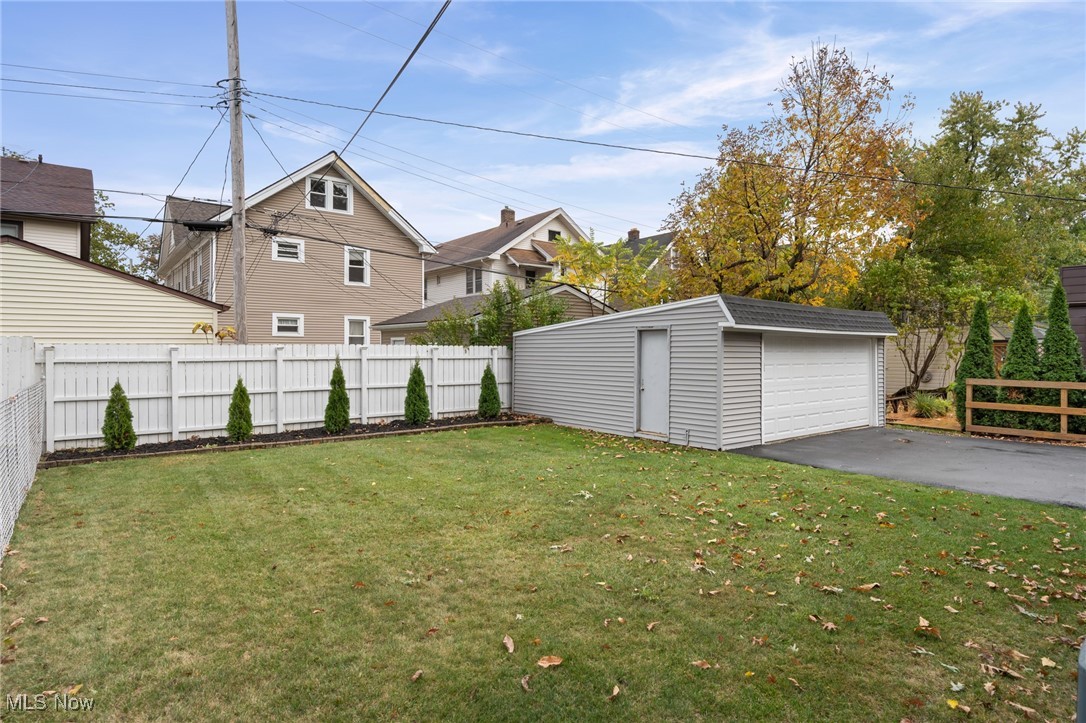 2239 Woodward Avenue Lakewood OH 44107