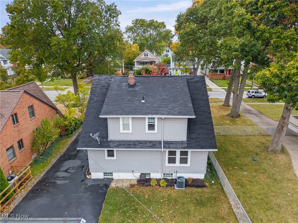 2239 Woodward Avenue Lakewood OH 44107