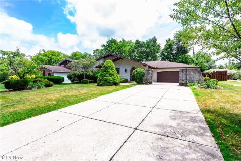 6694 Beverly May Drive Independence OH 44131