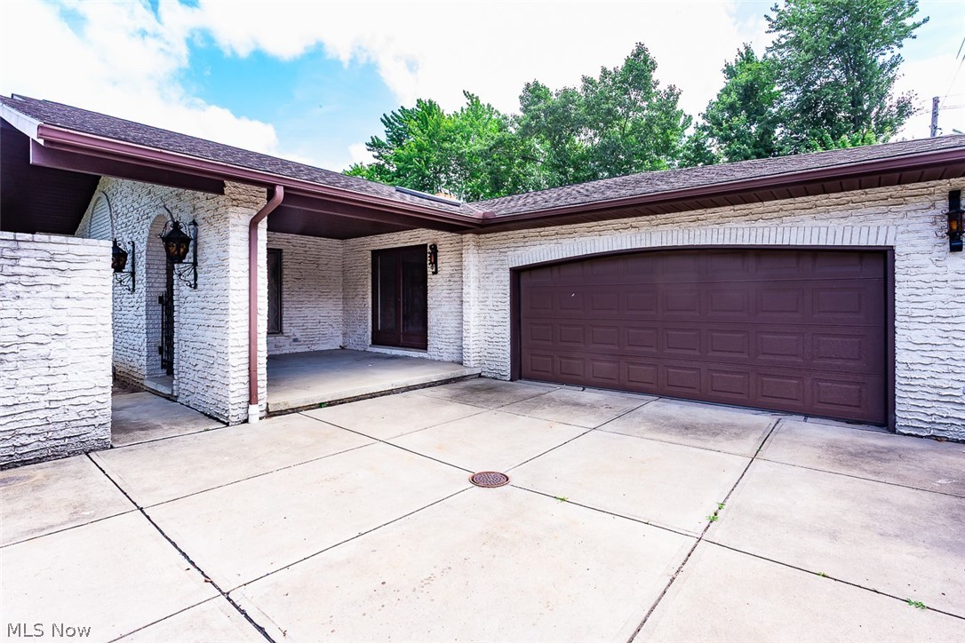 6694 Beverly May Drive Independence OH 44131