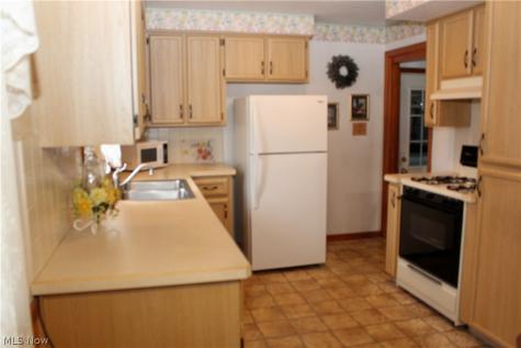 1660 Sequoya Drive Youngstown OH 44514