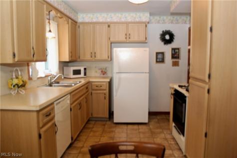 1660 Sequoya Drive Youngstown OH 44514