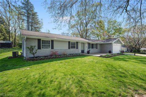 7819 Glenn Allen Drive Sagamore Hills OH 44067