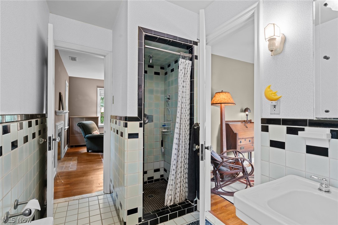 2958 Washington Boulevard Cleveland Heights OH 44118