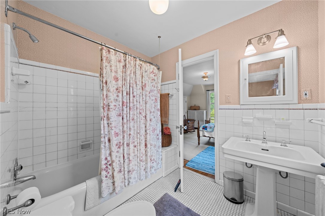 2958 Washington Boulevard Cleveland Heights OH 44118
