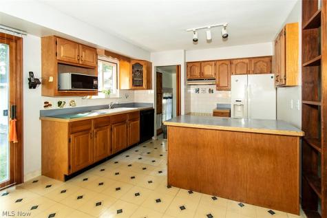 4369 Fairway Drive Cleveland OH 44135