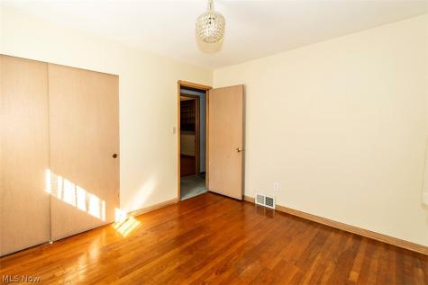 4369 Fairway Drive Cleveland OH 44135