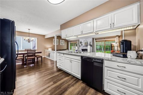 8354 Newcomb Drive Parma OH 44129