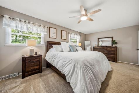 8354 Newcomb Drive Parma OH 44129