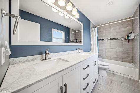 8354 Newcomb Drive Parma OH 44129