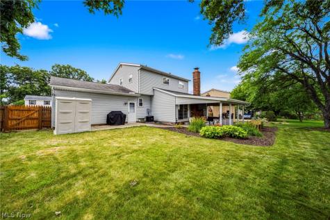 8354 Newcomb Drive Parma OH 44129