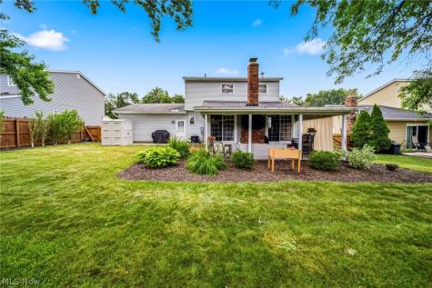 8354 Newcomb Drive Parma OH 44129