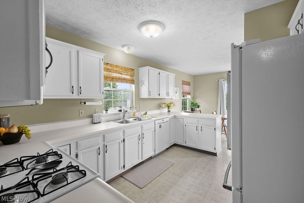 6514 Candlestick Avenue NE Canton OH 44721