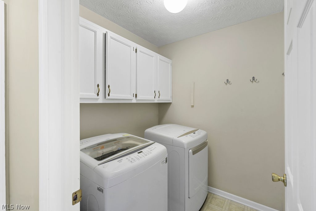 6514 Candlestick Avenue NE Canton OH 44721