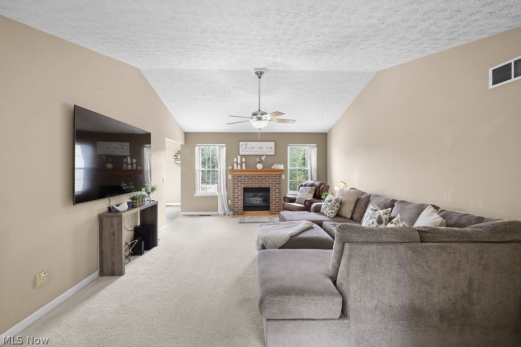 6514 Candlestick Avenue NE Canton OH 44721
