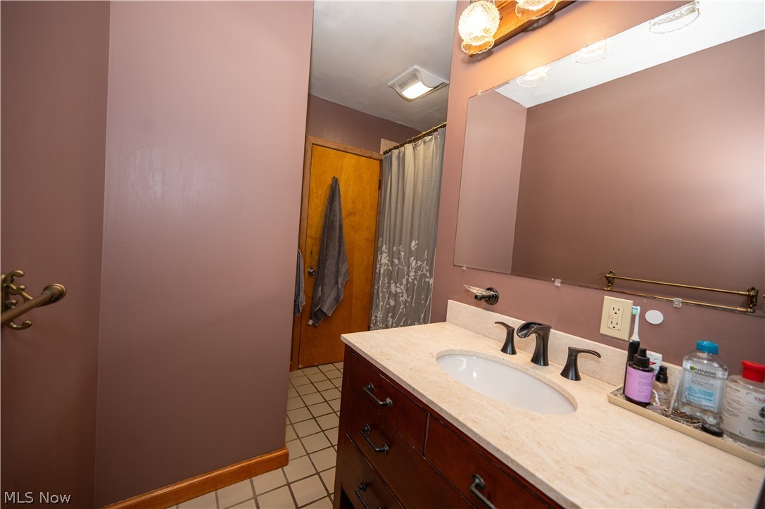 18889 Riverview Drive Chagrin Falls OH 44023