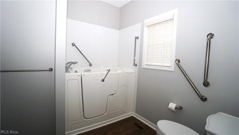1166 Cobblestone Drive Tallmadge OH 44278