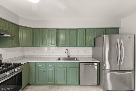 15654 Rademaker Drive Brook Park OH 44142