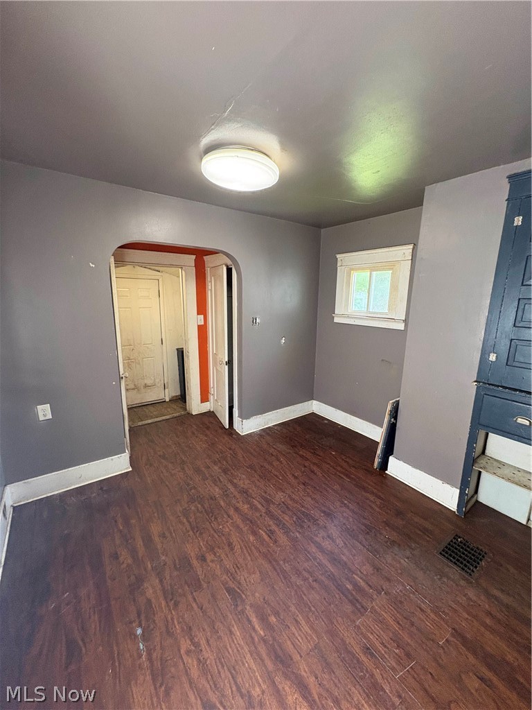 823 W 17th Street Lorain OH 44052