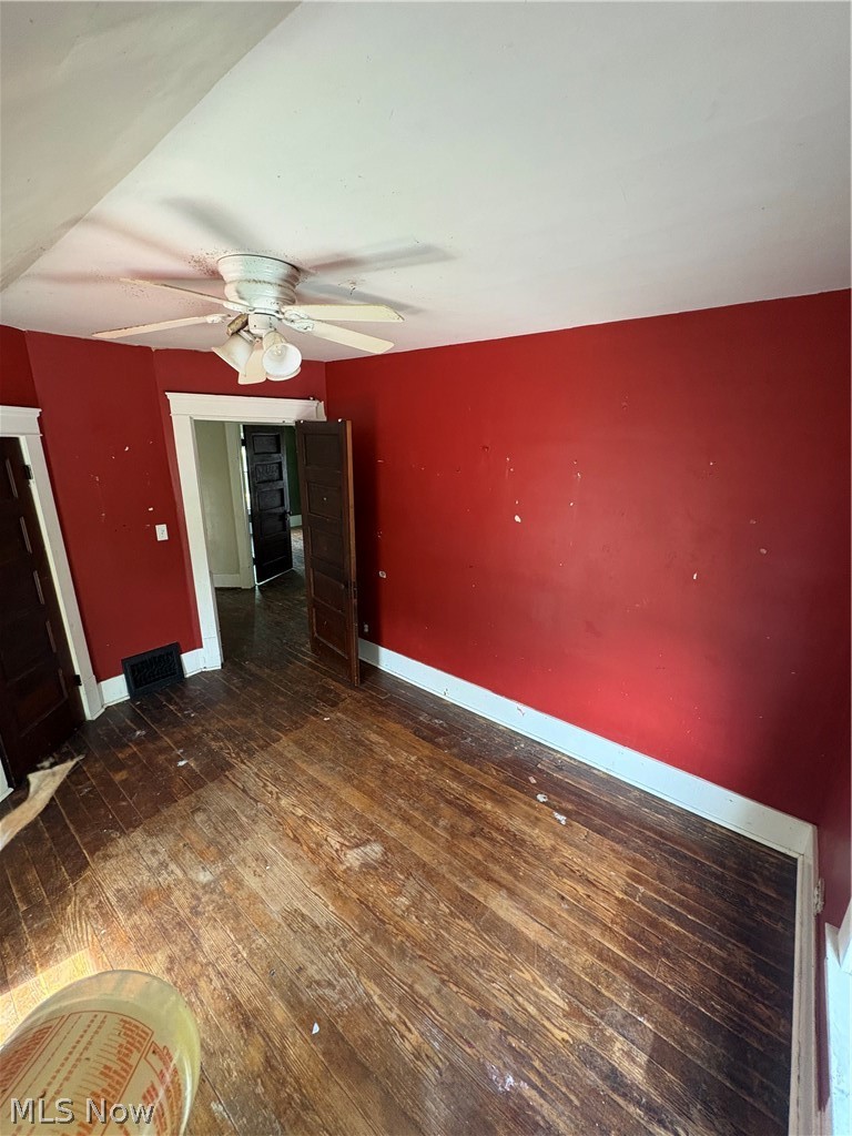 823 W 17th Street Lorain OH 44052