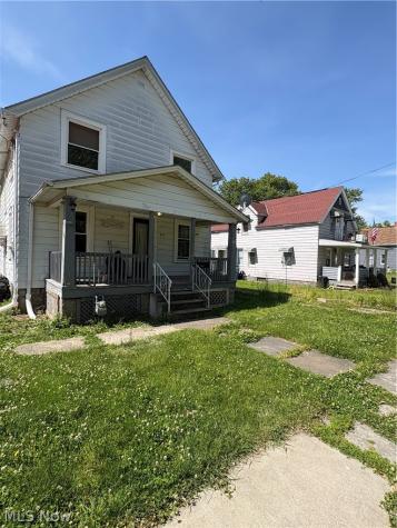 823 W 17th Street Lorain OH 44052