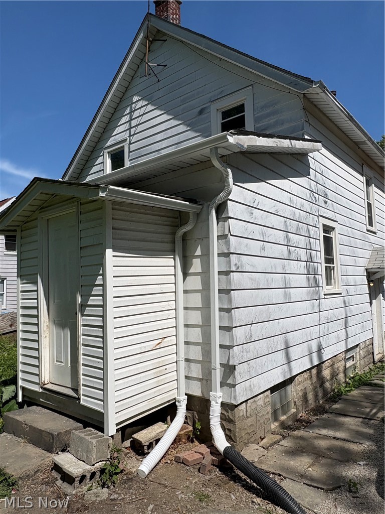 823 W 17th Street Lorain OH 44052