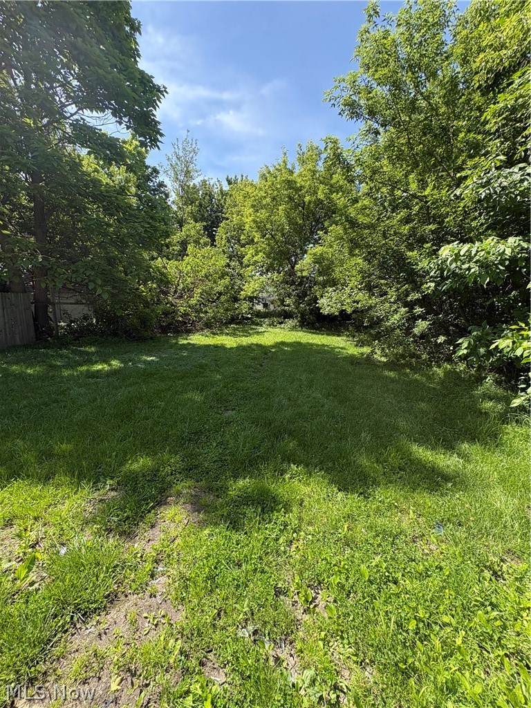 823 W 17th Street Lorain OH 44052