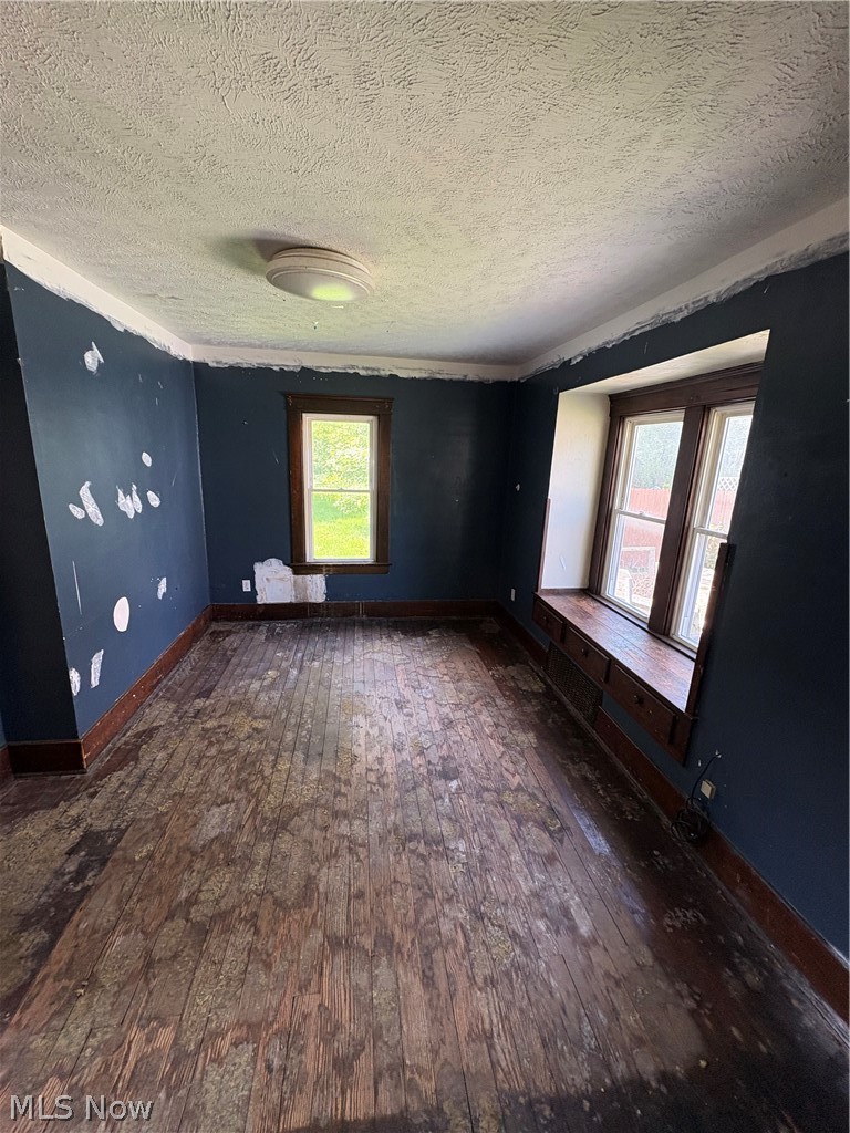 823 W 17th Street Lorain OH 44052
