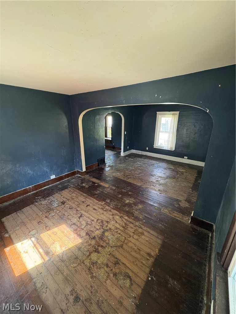 823 W 17th Street Lorain OH 44052