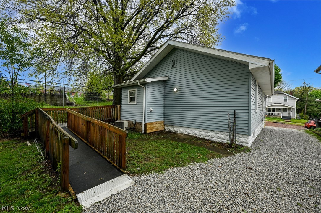 1465 Laffer Avenue Akron OH 44305