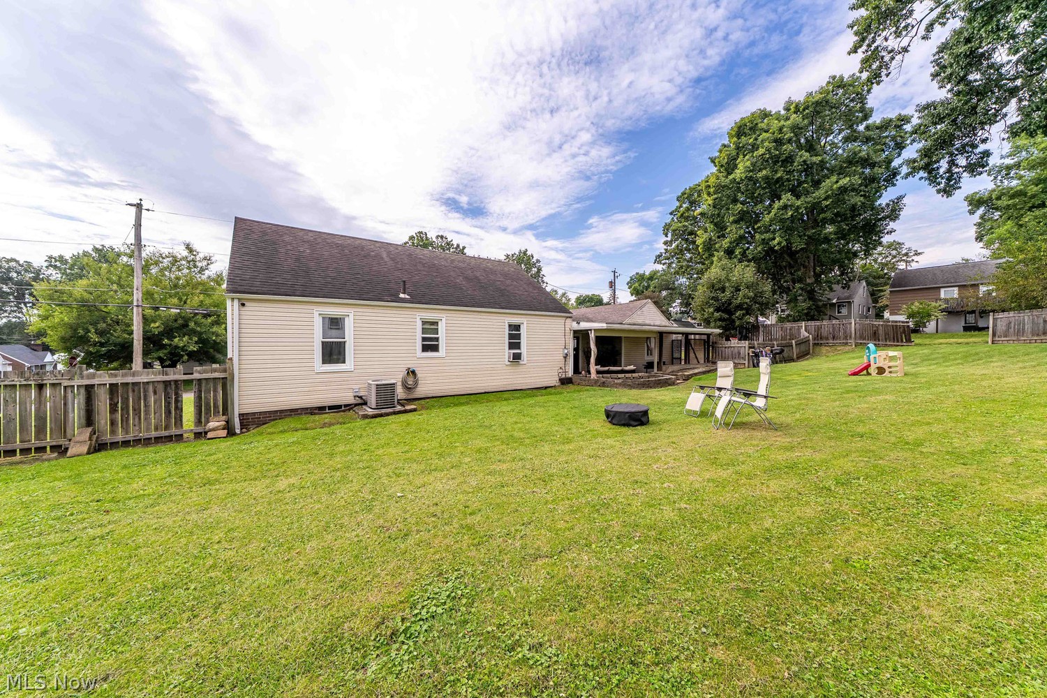 1421 25th Street NE Canton OH 44714