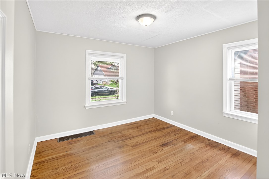 9304 Plymouth Avenue Garfield Heights OH 44125