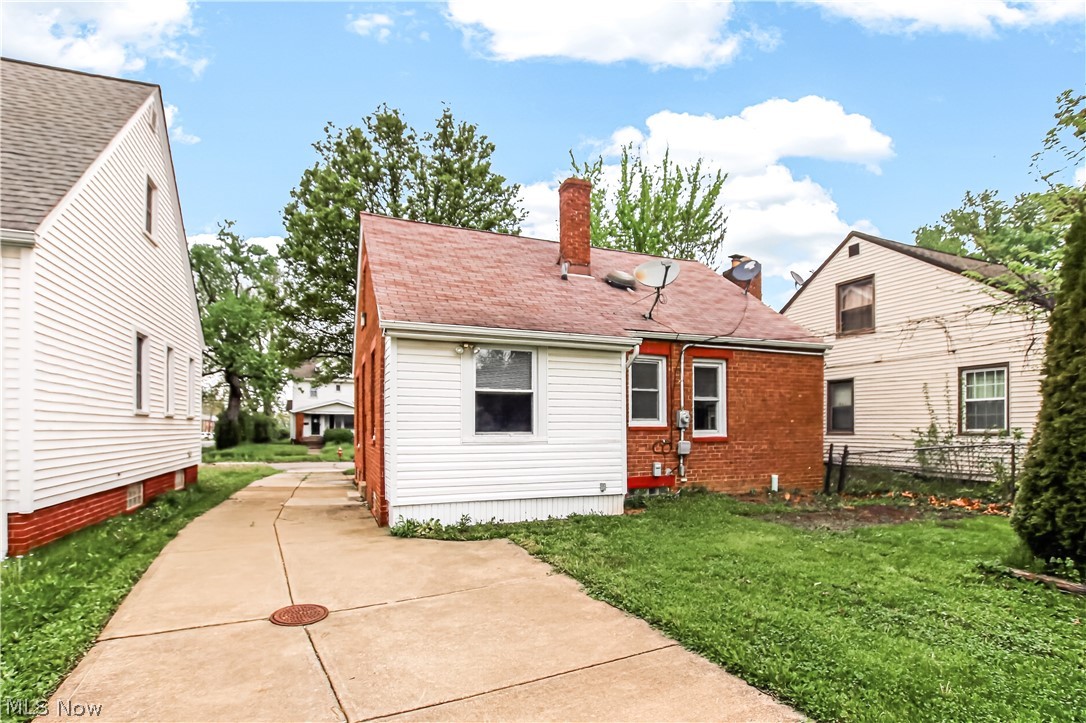 9304 Plymouth Avenue Garfield Heights OH 44125