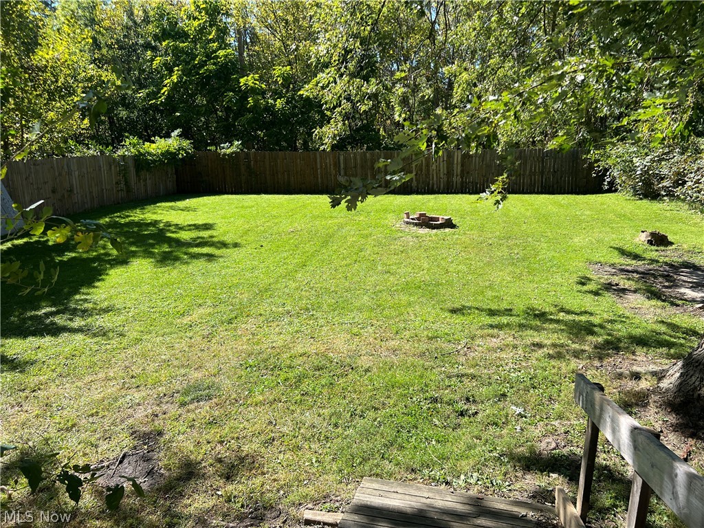 422 Iddings Avenue SE Warren OH 44483