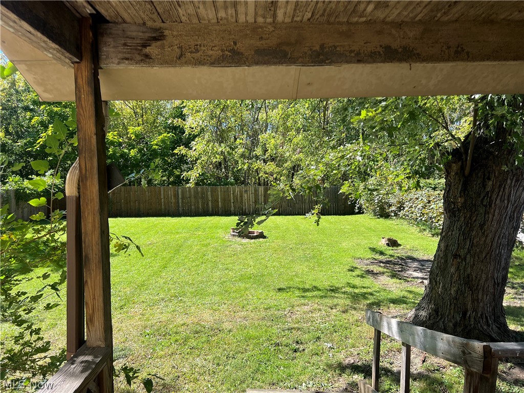 422 Iddings Avenue SE Warren OH 44483