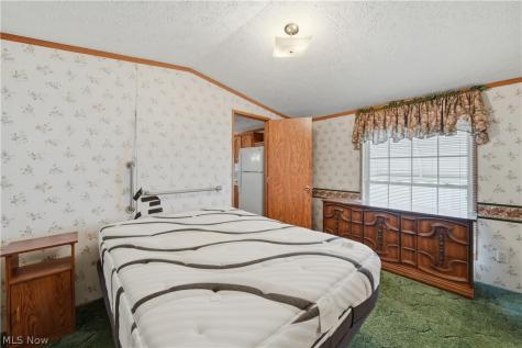 83 Helen Street Barberton OH 44203