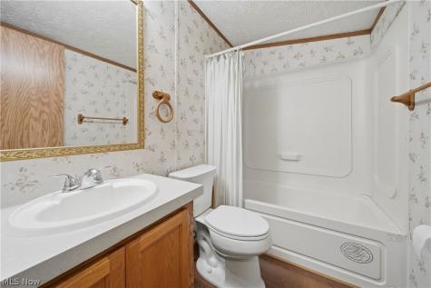 83 Helen Street Barberton OH 44203
