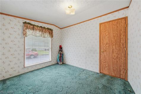 83 Helen Street Barberton OH 44203
