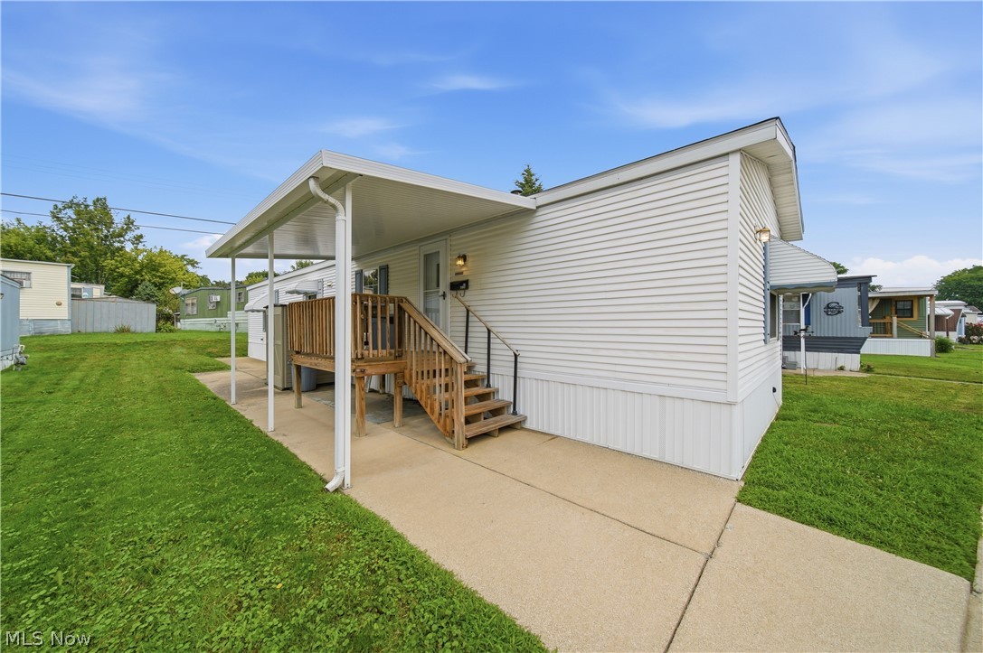83 Helen Street Barberton OH 44203