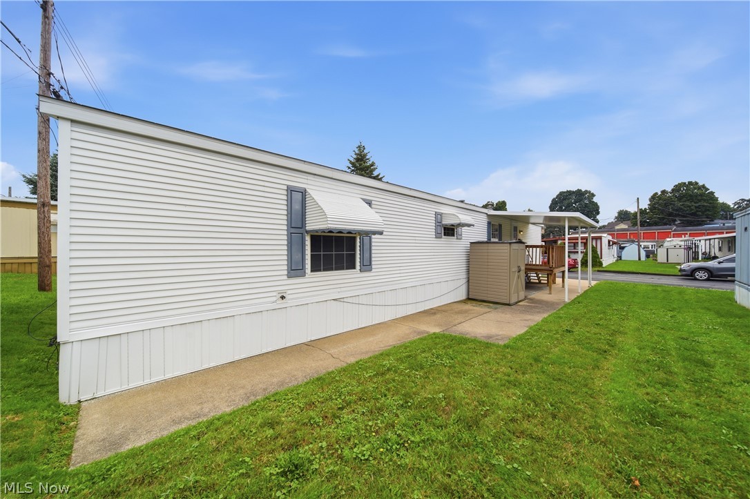83 Helen Street Barberton OH 44203