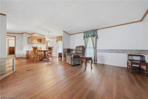 83 Helen Street Barberton OH 44203