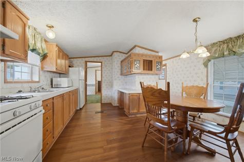 83 Helen Street Barberton OH 44203