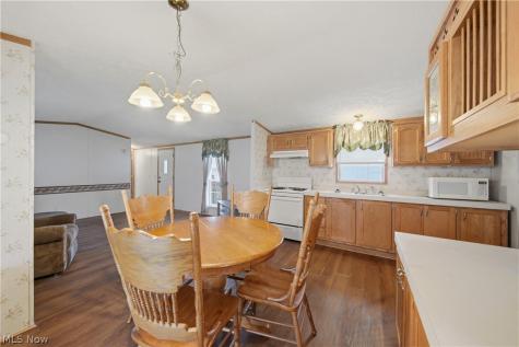 83 Helen Street Barberton OH 44203