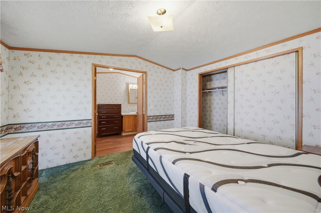 83 Helen Street Barberton OH 44203
