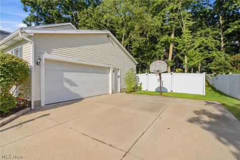 5791 Nicholson Drive Hudson OH 44236