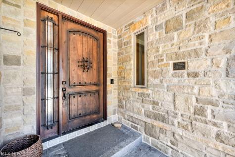 7184 Neff Road Valley City OH 44280