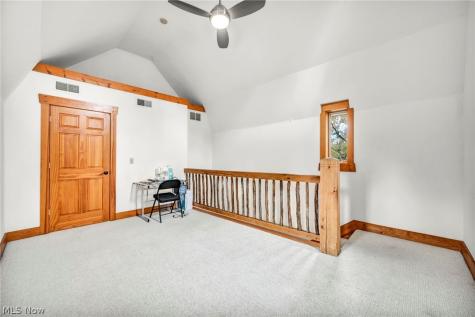 7184 Neff Road Valley City OH 44280